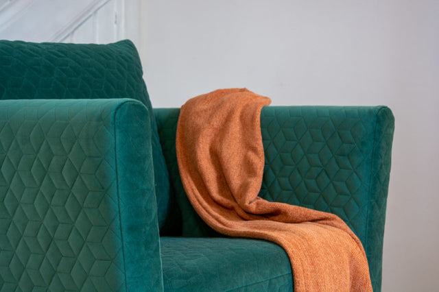 Mat natsort magic velvet 3D – quiltet velour med bladmønster, metervare til erhverv (billede 4 af 8)