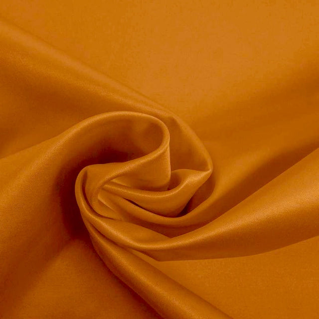 ORANGE SELENA TUNG BRUDESATIN MED LET STRÆK