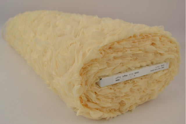 Creme broderet mesh med roser, metervare til erhverv (billede 2 af 2)