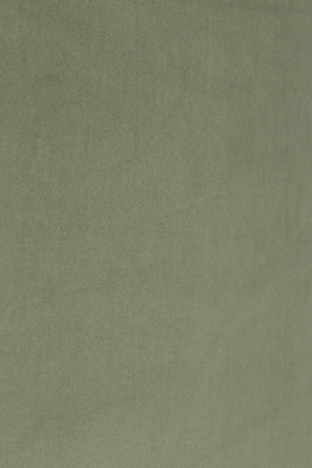 Dæmpet salviegrøn Casablanca møbelvelour – mikrosuede & slidstærk, metervare til erhverv (billede 2 af 5)