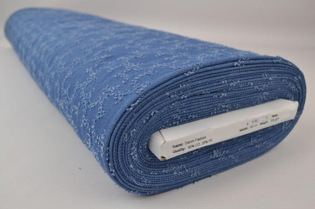 Lys blå denim stof med skyemønster – metervare til bukser & jakker, metervare til erhverv (billede 2 af 8)