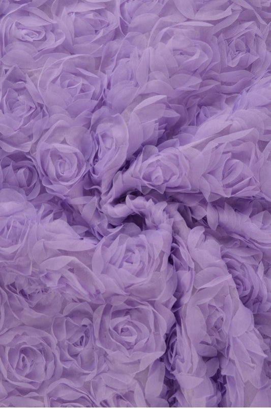 Lavendel broderet mesh med roser, metervare til erhverv (billede 1 af 2)