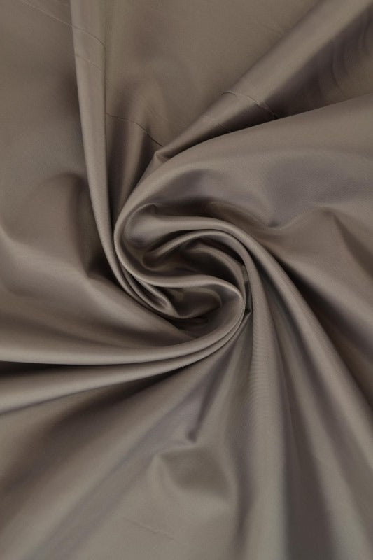 Grå polyester foer – glat, let & let glans, metervare til erhverv (billede 1 af 5)