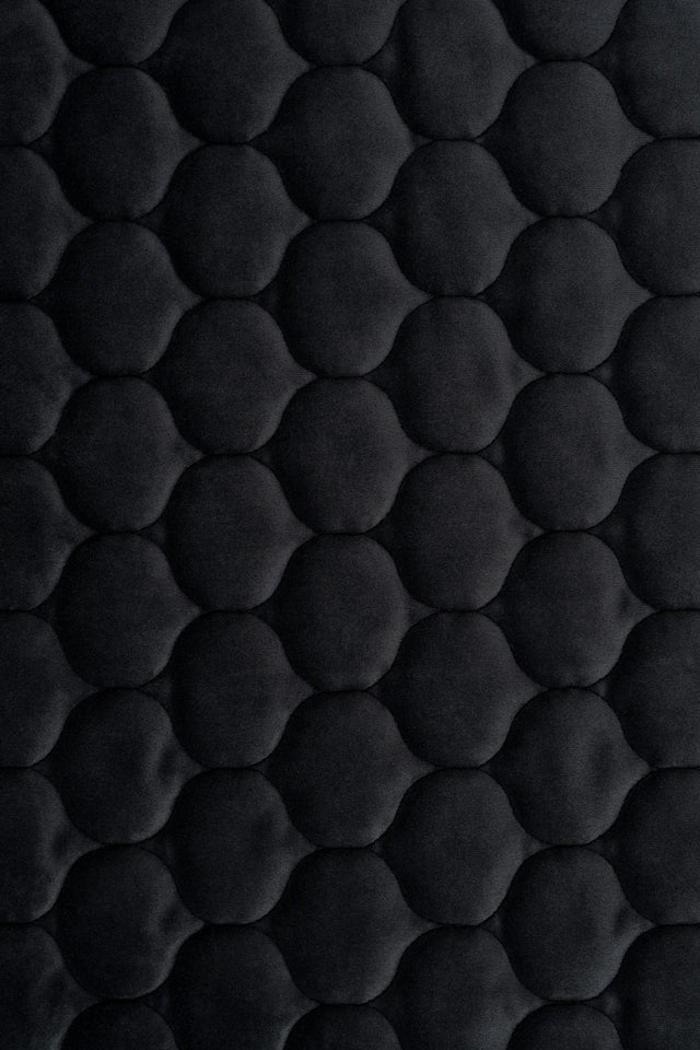 Mat natsort magic velvet 3D – quiltet velour med dråbemønster, metervare til erhverv (billede 2 af 8)