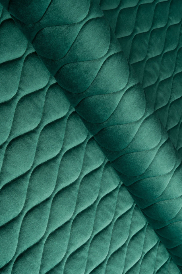 Mørk smaragdgrøn magic velvet 3D – quiltet velour med bladmønster, metervare til erhverv (billede 1 af 8)