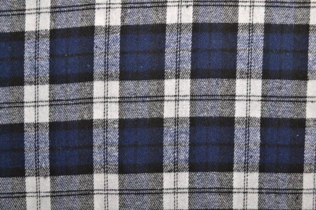 Mørkeblå og hvid skotskternet flannel, metervare til erhverv (billede 3 af 14)
