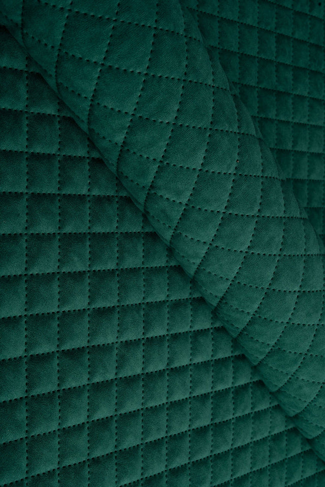 Dæmpet grangrøn Uttario velvet 3D – quiltet velour med rudemønster, metervare til erhverv (billede 1 af 3)