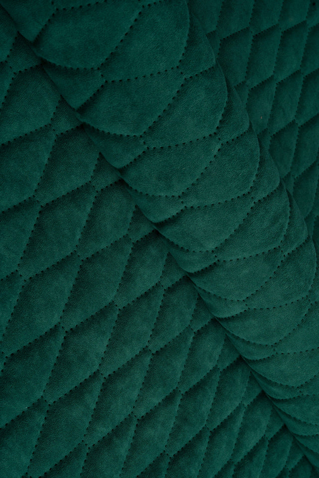 Dæmpet grangrøn Uttario velvet 3D – quiltet velour med bladmønster, metervare til erhverv (billede 1 af 3)