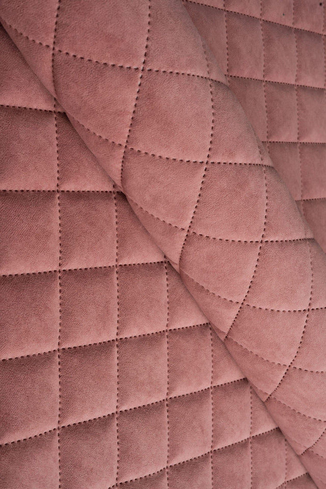 Blød koralrosa Uttario velvet 3D – quiltet velour med viftemønster, metervare til erhverv (billede 1 af 3)