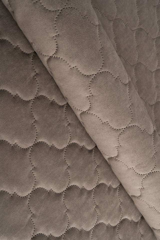 Varm drivtømmergrå Uttario velvet 3D – quiltet velour med boblemønster, metervare til erhverv (billede 1 af 3)
