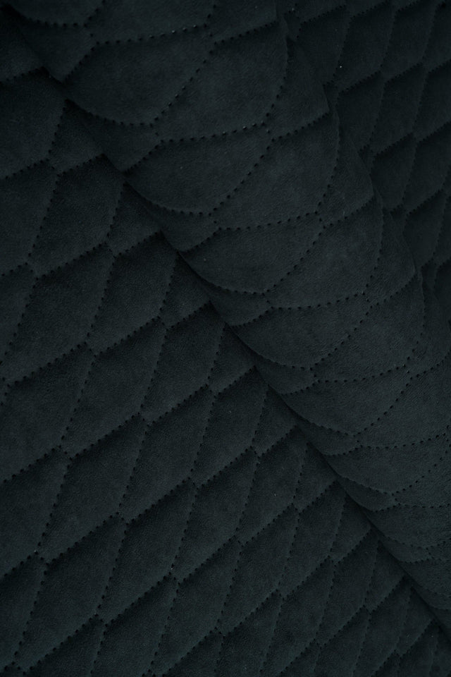 Mørk grafitsort Uttario velvet 3D – quiltet velour med bladmønster, metervare til erhverv (billede 1 af 3)