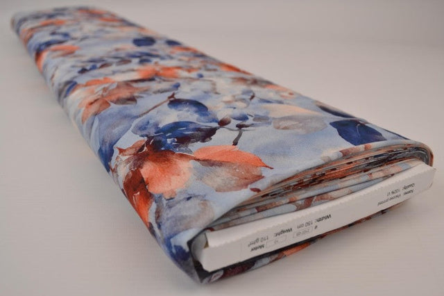 Viskose stof med akvarel blomsterprint – blå & orange, metervare til erhverv (billede 2 af 9)