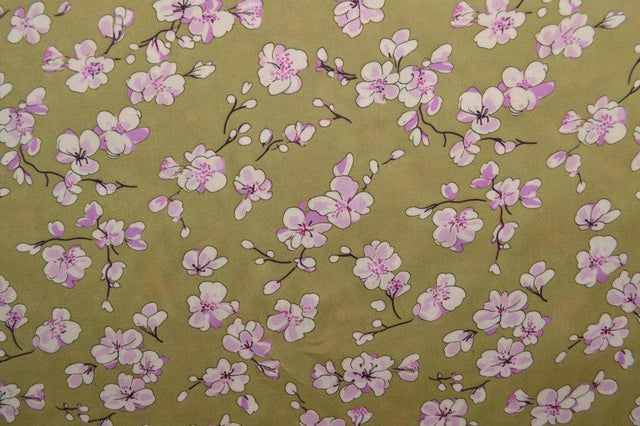 Viskose stof med kirsebærblomst print – karry & hvid, metervare til erhverv (billede 3 af 9)