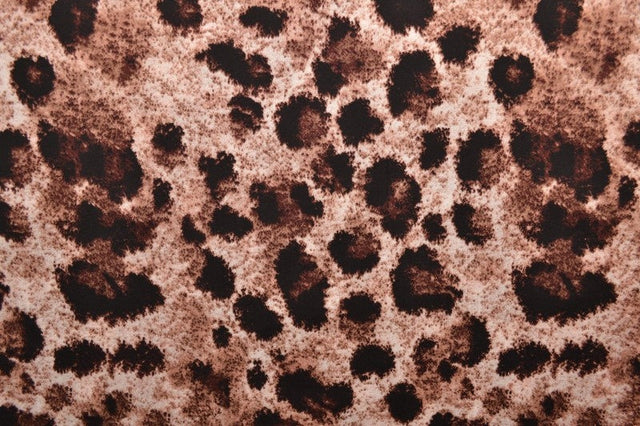 Viskose stof med leopardprint – hvid & antracit, metervare til erhverv (billede 3 af 9)