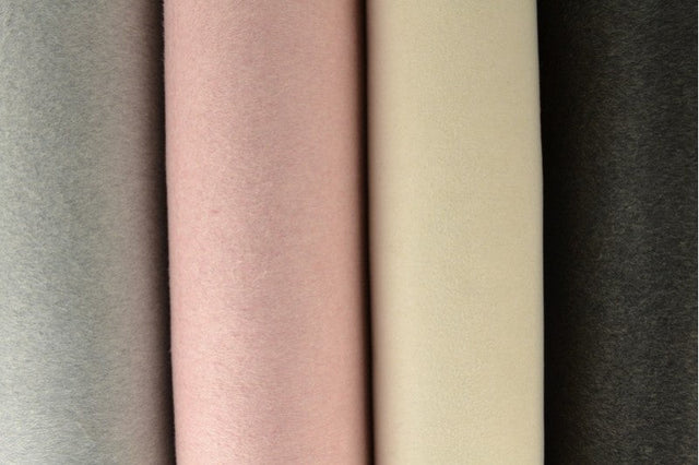 LYSEGRÅ TUNG ULDSTOF TIL FRAKKER & JAKKER – 600 G/M² & TENCEL-BLØDHED