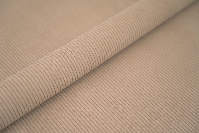 Beige fløjl møbelstof – 5 mm jernbanefløjl, metervare til erhverv (billede 1 af 3)