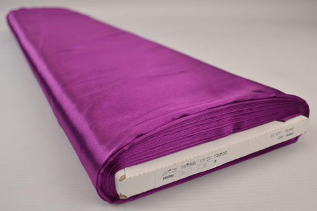 Cassis satin stof – let & glansfuldt, metervare til erhverv (billede 2 af 8)