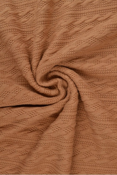 Karamelbrun jacquard-kabelstrik, metervare til erhverv (billede 1 af 2)