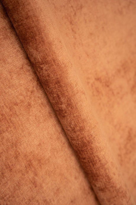 Gylden terracotta clara chenille møbelstof – blød & slidstærk, metervare til erhverv (billede 1 af 5)
