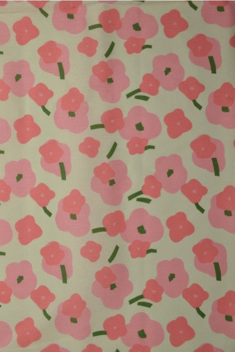 Creme bomuldspoplin med valmueprint – pink & grøn, metervare til erhverv (billede 1 af 3)