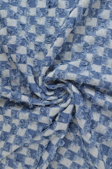 Lys blå denim stof med ternede frynser – metervare til bukser & jakker, metervare til erhverv (billede 1 af 8)