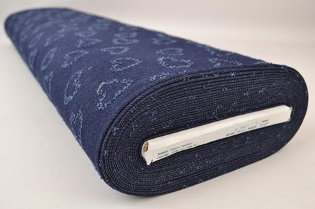 Mørkeblå denim stof med hjertemønster – metervare til bukser & jakker, metervare til erhverv (billede 2 af 8)