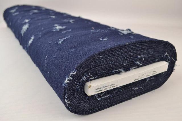 Mørkeblå denim stof med vasket slidt overflade – metervare til bukser & jakker, metervare til erhverv (billede 2 af 8)