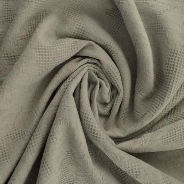 Sølvgrå bomulds jacquard - vaffelstruktur med blomstermotiv, metervare til erhverv (billede 1 af 5)