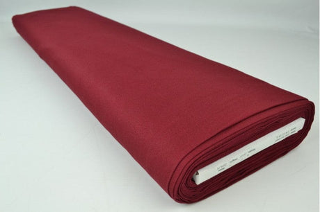 Bordeaux bomuldstwill med stræk – diagonal twill & formfast komfort, metervare til erhverv (billede 2 af 7)