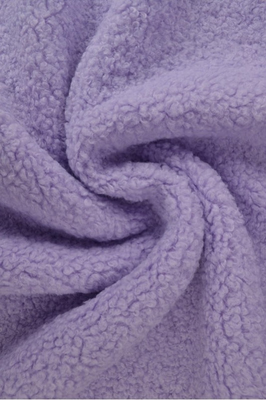 Lavendel teddy stof med stræk – blødt & varmeisolerende, metervare til erhverv (billede 1 af 7)