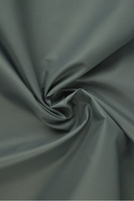 Grå let vandtæt polyester – slidstærk & hurtigtørrende, metervare til erhverv (billede 1 af 6)