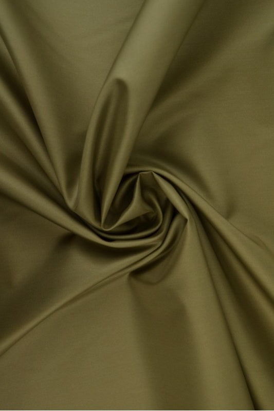 Taupe let vandtæt polyester – slidstærk & hurtigtørrende, metervare til erhverv (billede 1 af 6)