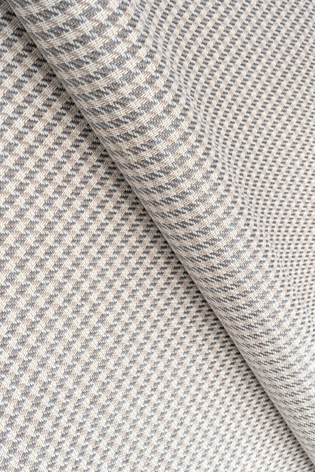 Grå-beige hanefjed Kenia møbelstof draperet – hanefjed & ØKO-TEX, metervare til erhverv (billede 1 af 8)