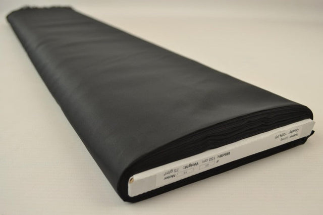 Sort polyester foer – glat, let & let glans, metervare til erhverv (billede 2 af 5)