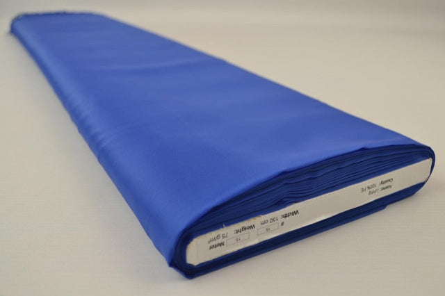 Blå polyester foer – glat, let & let glans, metervare til erhverv (billede 2 af 5)