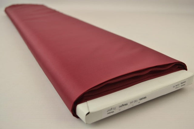Bordeaux polyester foer – glat, let & let glans, metervare til erhverv (billede 2 af 5)