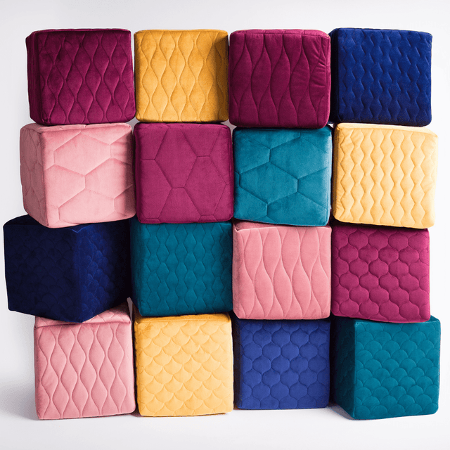 Klar snehvid magic velvet 3D – quiltet velour med bølgemønster, metervare til erhverv (billede 5 af 8)