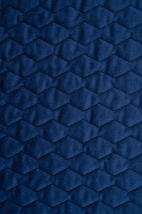 Klassisk marineblå magic velvet 3D – quiltet velour med zigzagmønster, metervare til erhverv (billede 2 af 8)