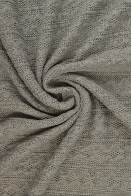 Mørkegrå jacquard-kabelstrik, metervare til erhverv (billede 1 af 2)