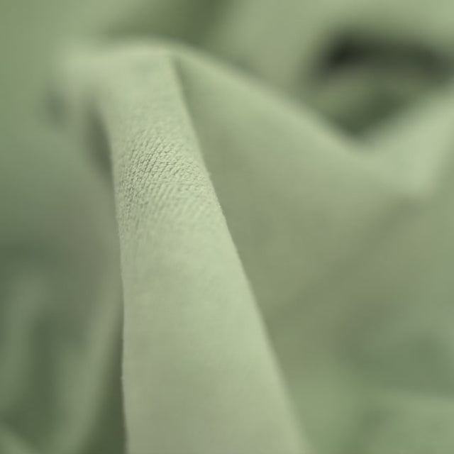 MØRK BORDEAUXRØD UTTARIO VELVET MØBELVELOUR – SLIDSTÆRK & PETPROOF