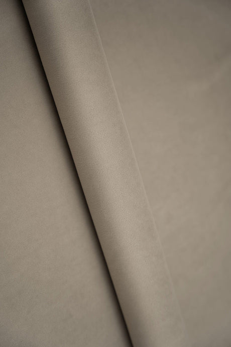 Varm gråbeige smart velvet møbelvelour – slidstærk & petproof, metervare til erhverv (billede 1 af 4)