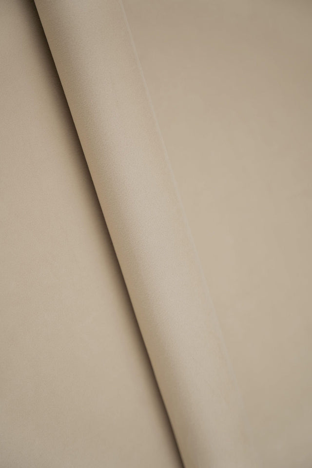 Varm sandbeige smart velvet møbelvelour – slidstærk & petproof, metervare til erhverv (billede 1 af 4)