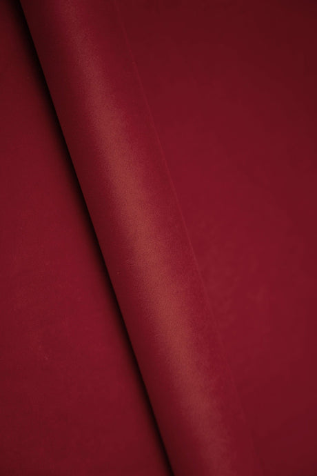 Dyb bordeaux smart velvet møbelvelour – slidstærk & petproof, metervare til erhverv (billede 1 af 4)