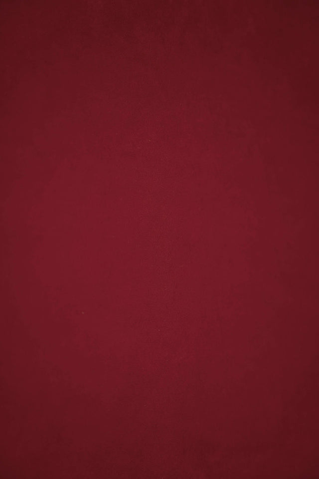 Dyb bordeaux smart velvet møbelvelour – slidstærk & petproof, metervare til erhverv (billede 2 af 4)