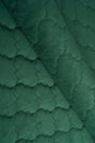 Dæmpet grangrøn Uttario velvet 3D – quiltet velour med boblemønster, metervare til erhverv (billede 1 af 3)