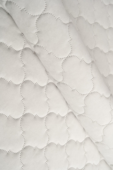 Sart isgrå Uttario velvet 3D – quiltet velour med boblemønster, metervare til erhverv (billede 1 af 3)