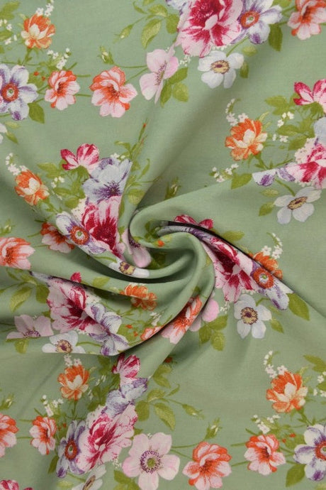 Viskose stof med romantisk blomsterprint – mintgrøn & flerfarvet, metervare til erhverv (billede 1 af 9)