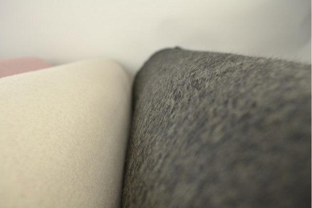 LYSERØD TUNG ULDSTOF TIL FRAKKER & JAKKER – 600 G/M² & TENCEL-BLØDHED